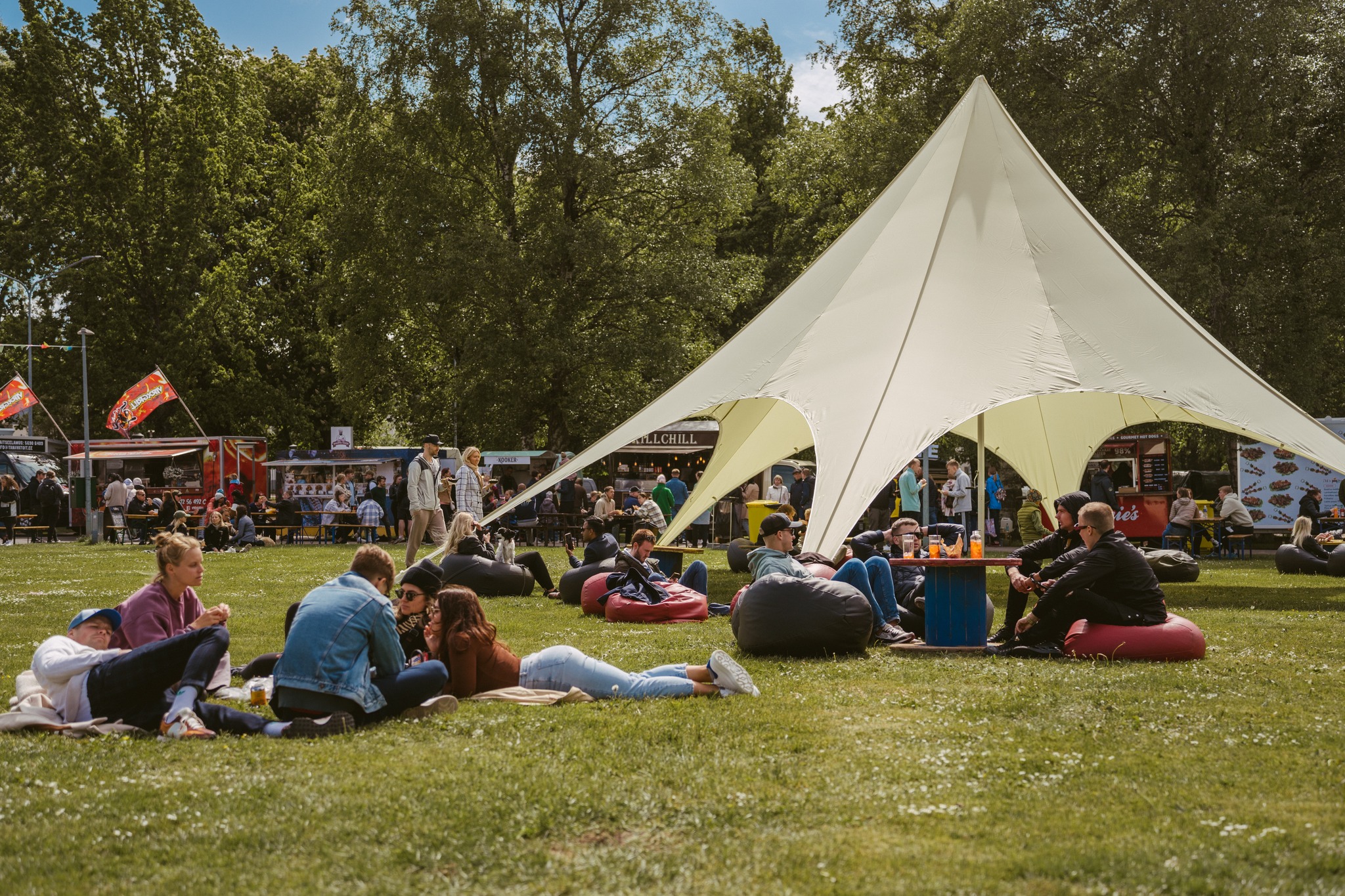 Tallinna Lauluväljaku toidutänav